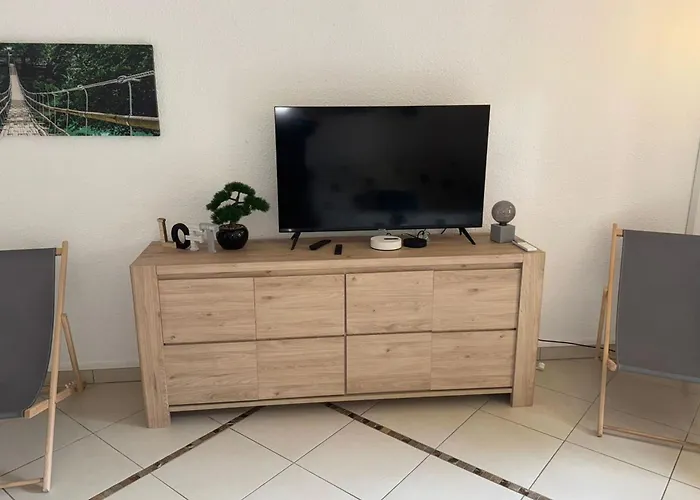 아파트 With Balcony -250 M From The Saint-Raphaël