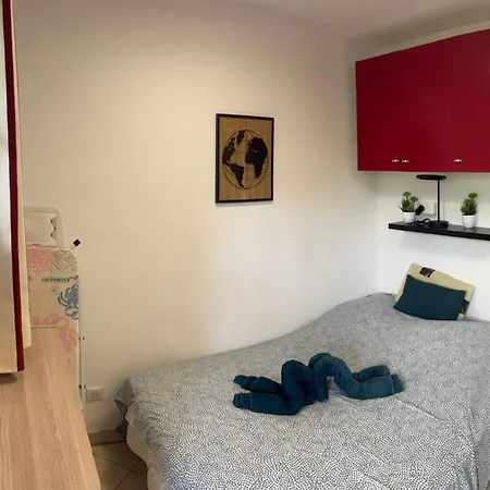 With Balcony - 250 M From The Apartamento