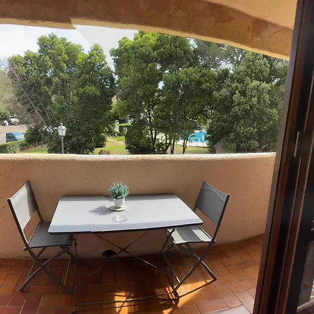 With Balcony -250 M From The Apartamento Saint-Raphaël