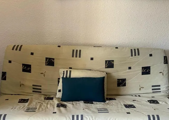 With Balcony -250 M From The Apartamento Saint-Raphaël